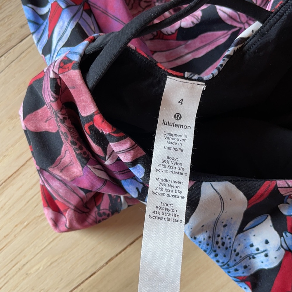 NWOT Lululemon Dark Shoreline Pink Lily Blue Floral One Piece Swimsuit Sz 4 - Picture 7 of 8